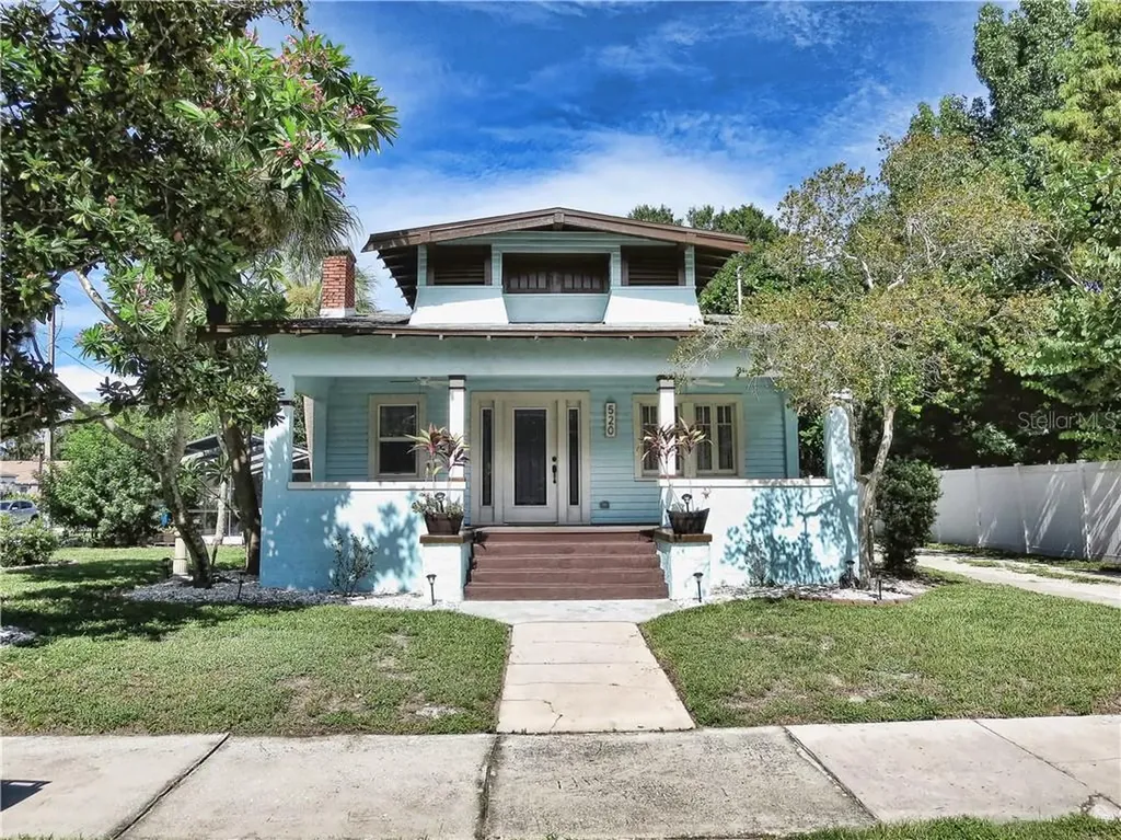 520 22nd Street W Bradenton FL 34205