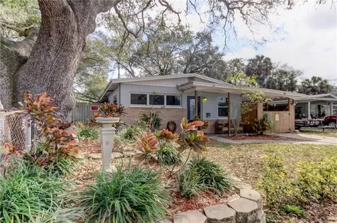 6812 S Hesperides Street Tampa FL 33616