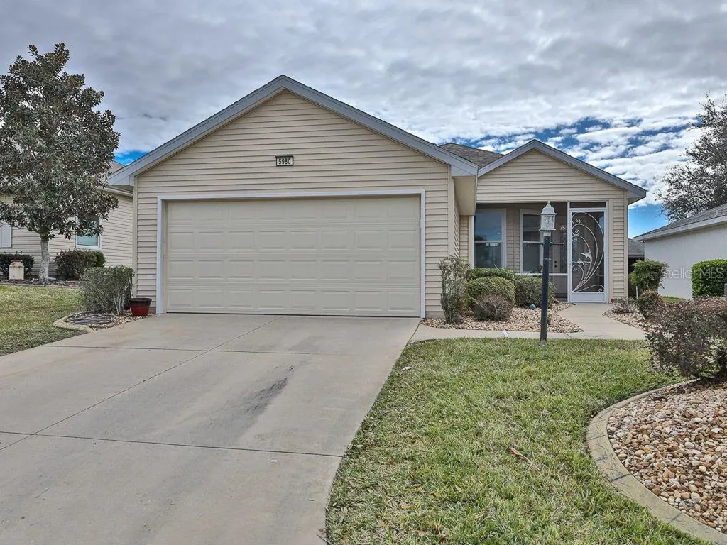 5980 Bounty Circle Tavares FL 32778