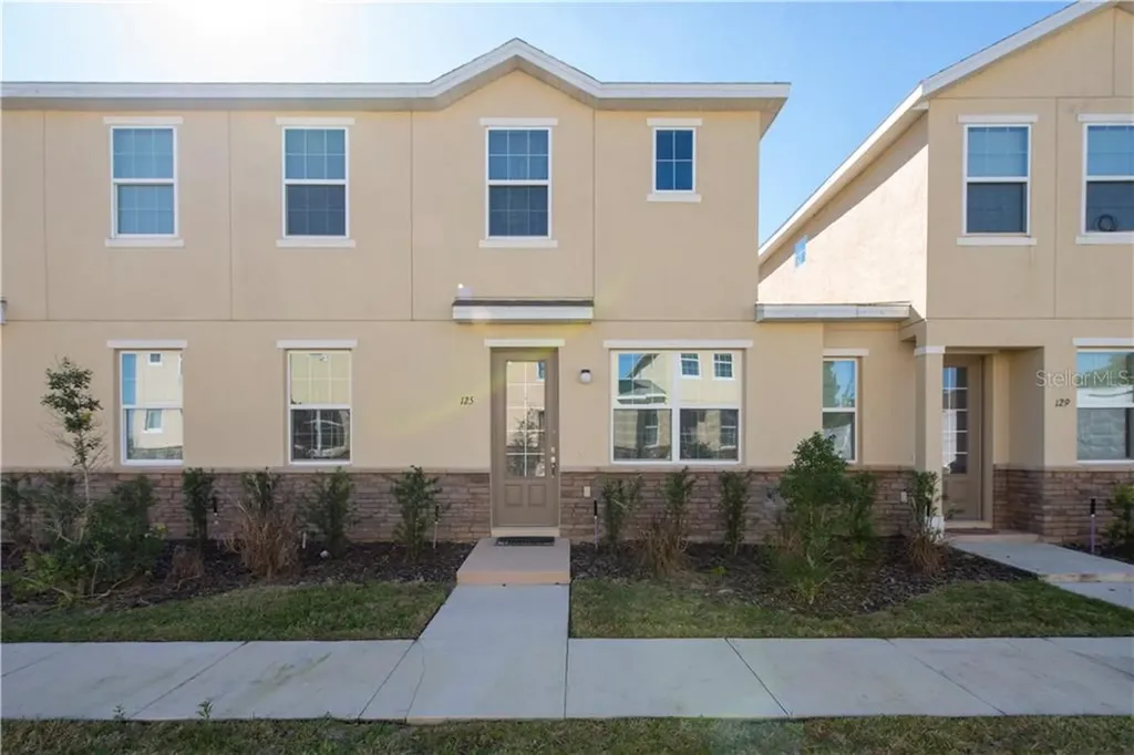 125 Holly Village Drive Davenport FL 33837