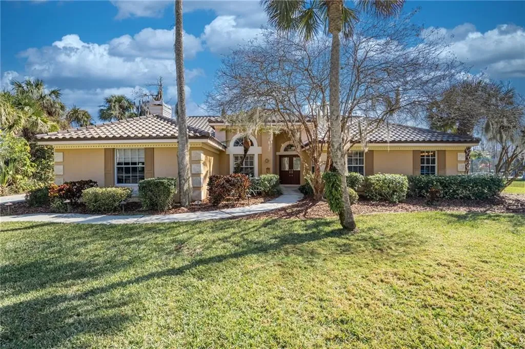 2391 Windward Cove Kissimmee FL 34746
