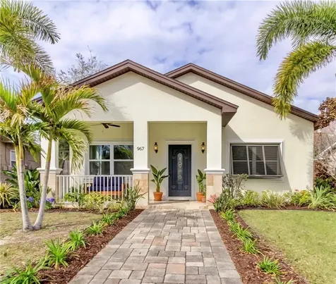 967 49th Avenue N St Petersburg FL 33703