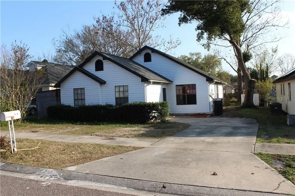 586 Conure Street Apopka FL 32712