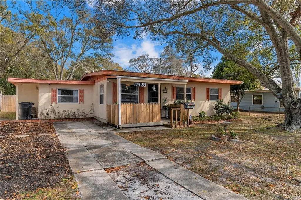7423 Orpine Drive N St Petersburg FL 33702
