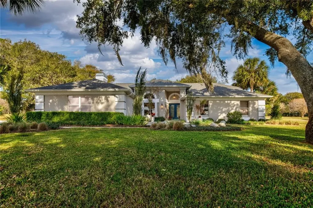 39551 Crest Court Lady Lake FL 32159