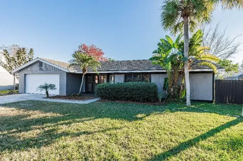 8011 Lago Vista Drive Tampa FL 33614