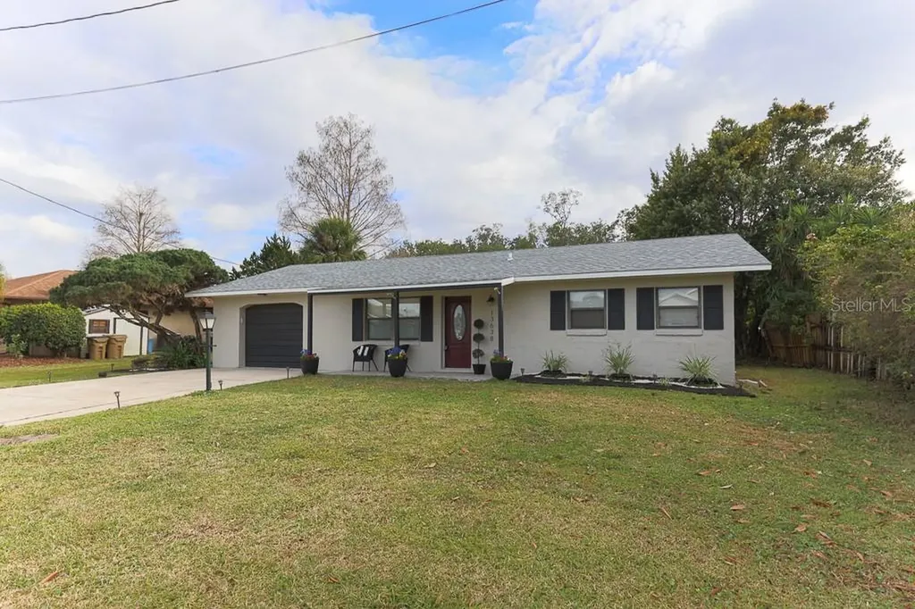 13638 Country Club Drive Tavares FL 32778
