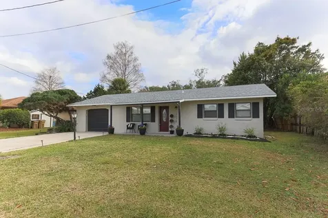13638 Country Club Drive Tavares FL 32778