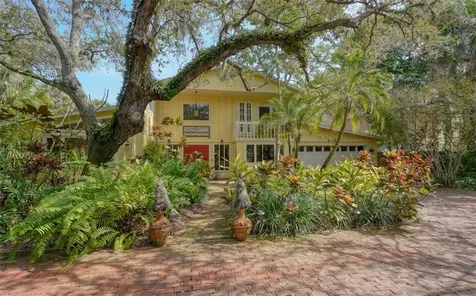 5045 Oxford Drive Sarasota FL 34242