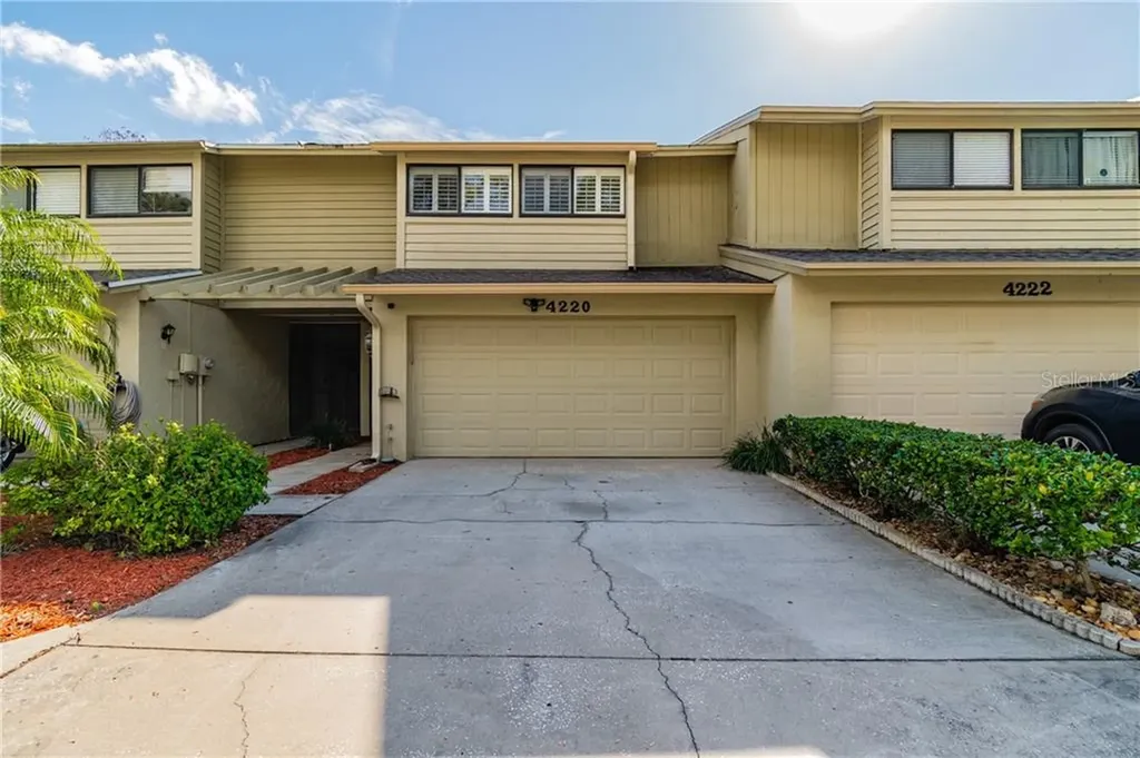 4220 Forester Lane Tampa FL 33618