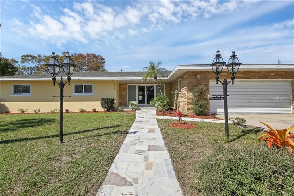 1617 31st Street S St Petersburg FL 33712
