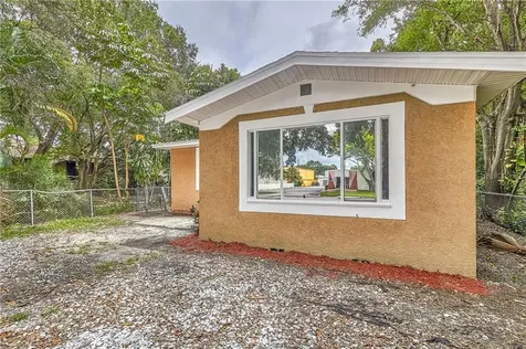 2926 1st Avenue S St Petersburg FL 33712