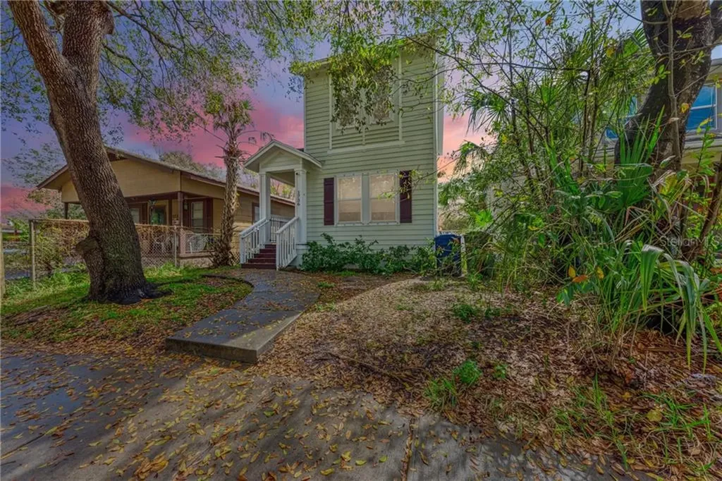 1736 W Walnut Street Tampa FL 33607