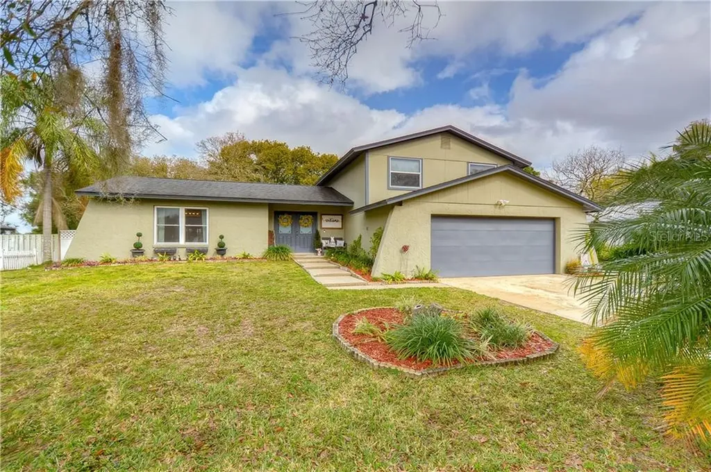 23749 Lake Hills Drive Lutz FL 33559