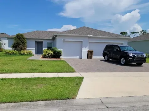 307 Granite Place Kissimmee FL 34758