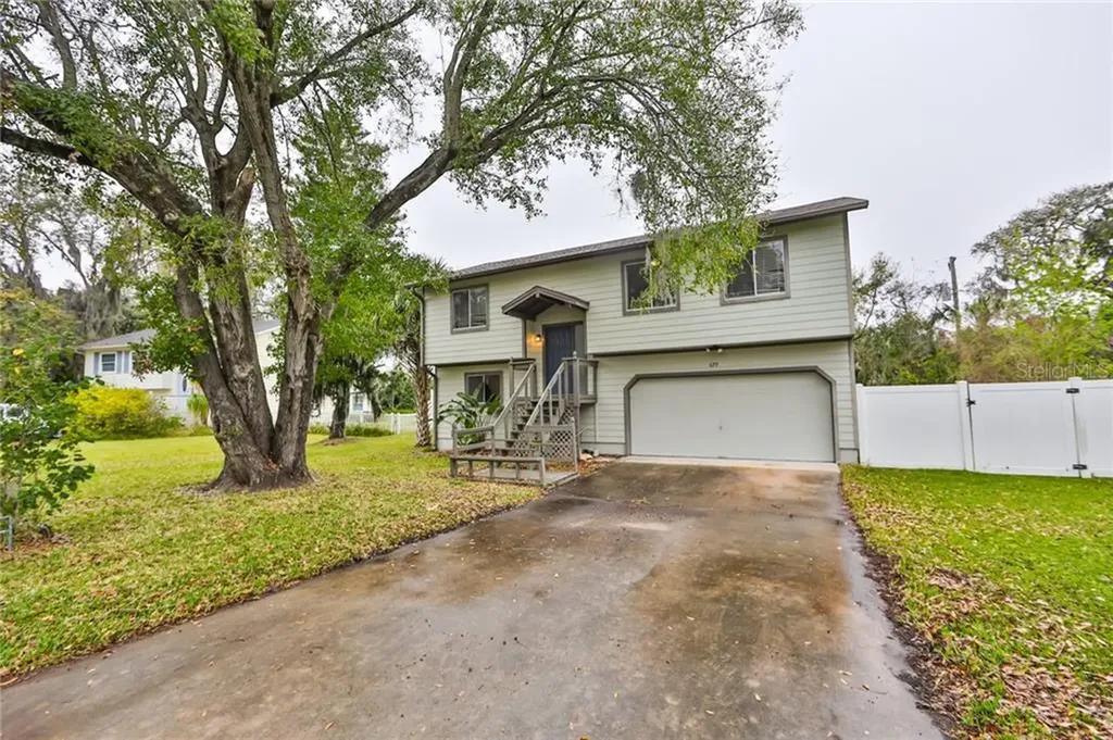 620 64th Street Court E Palmetto FL 34221