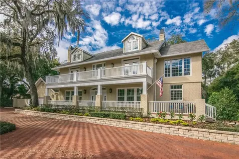 2900 W Hawthorne Road Tampa FL 33611