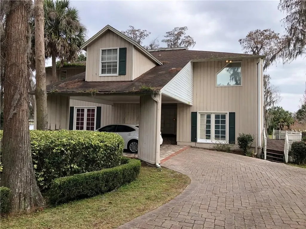 9869 Lake Georgia Drive Orlando FL 32817