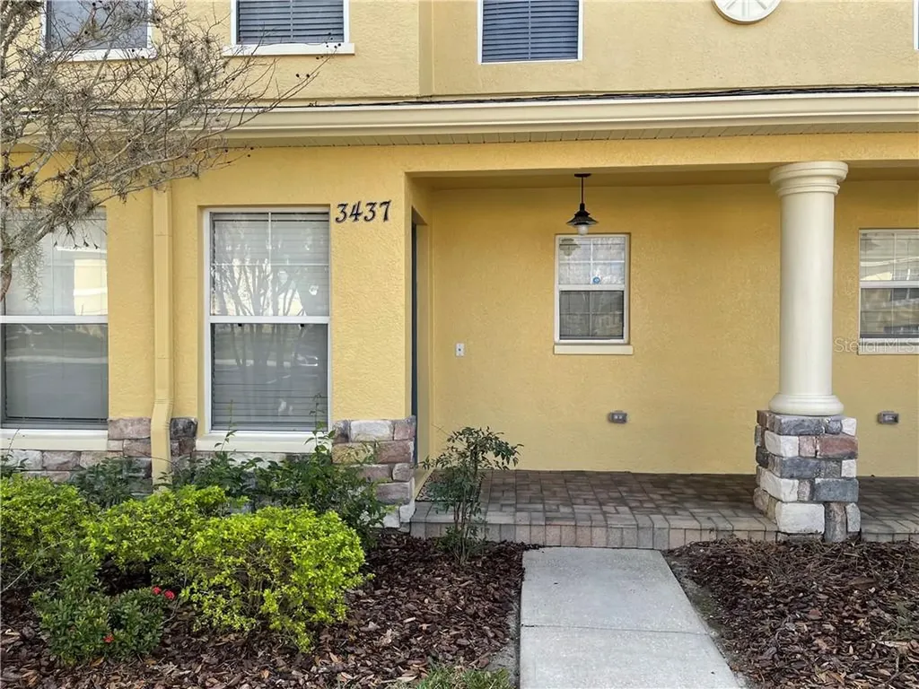 3437 Dragon View Court Valrico FL 33594