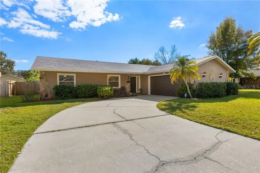 79 Harbor Woods Circle Safety Harbor FL 34695