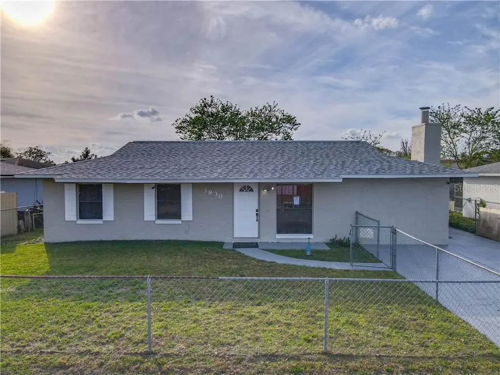 3830 Cedarwaxwing Avenue Orlando FL 32822