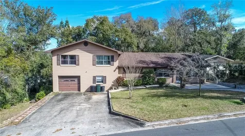 326 N Rossiter Street Mount Dora FL 32757