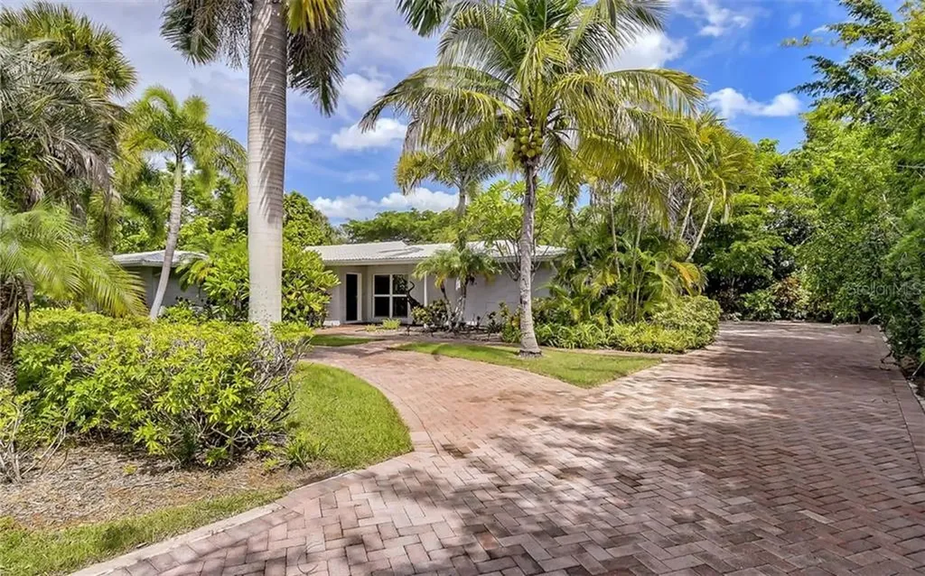 241 Bird Key Drive Sarasota FL 34236
