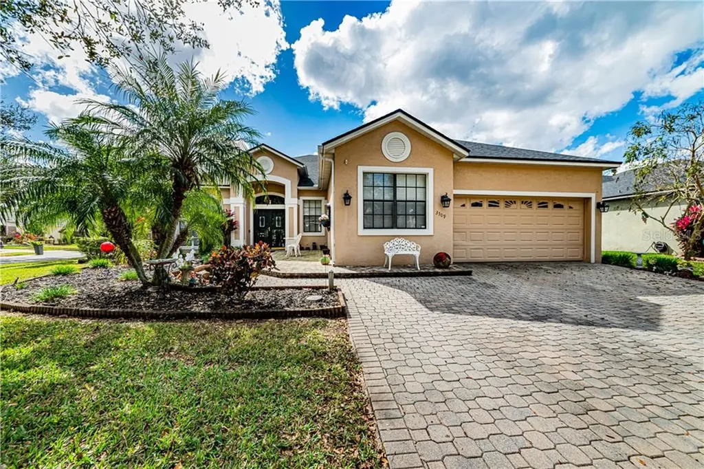 3509 Silver Thorn Court Oviedo FL 32766