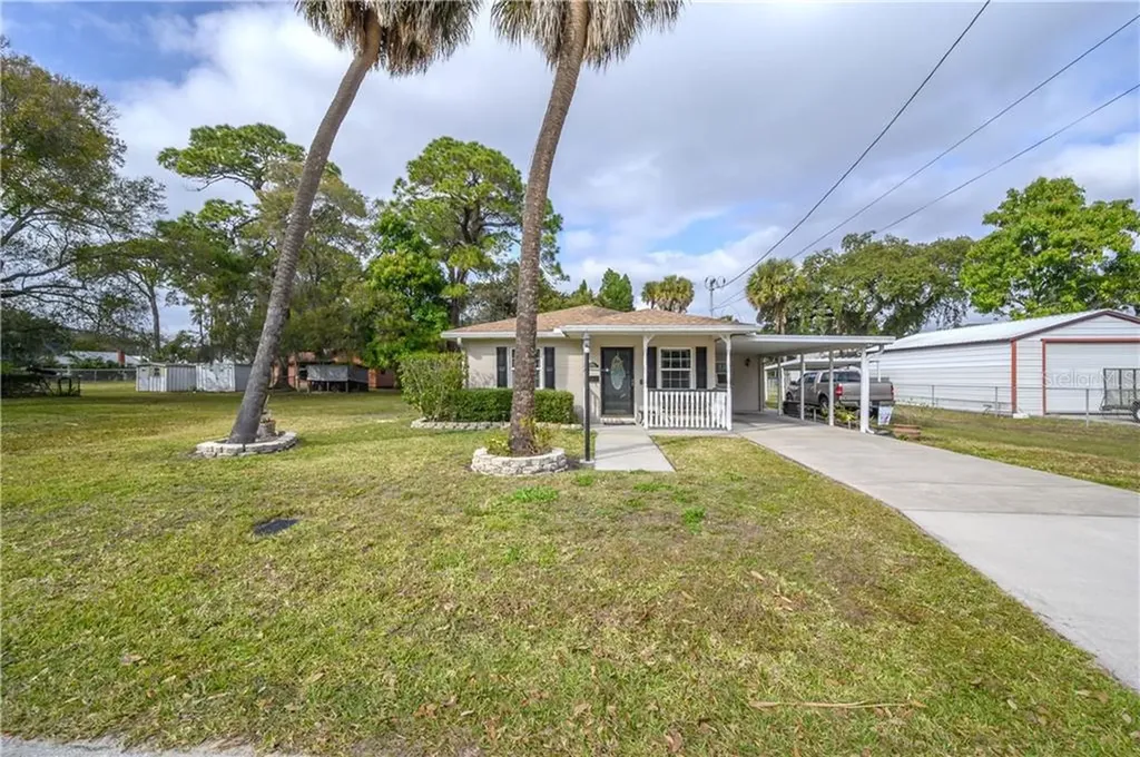 2216 Grant Street Tampa FL 33605