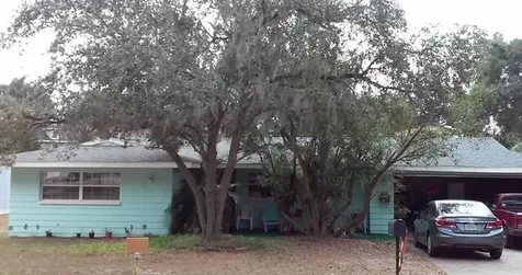 592 W Lakeshore Drive Clermont FL 34711