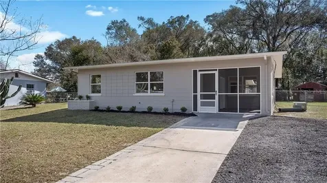 1106 W Beresford Avenue Deland FL 32720