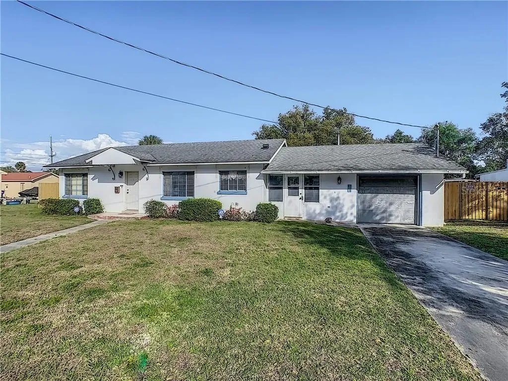 416 N Rockingham Avenue Tavares FL 32778