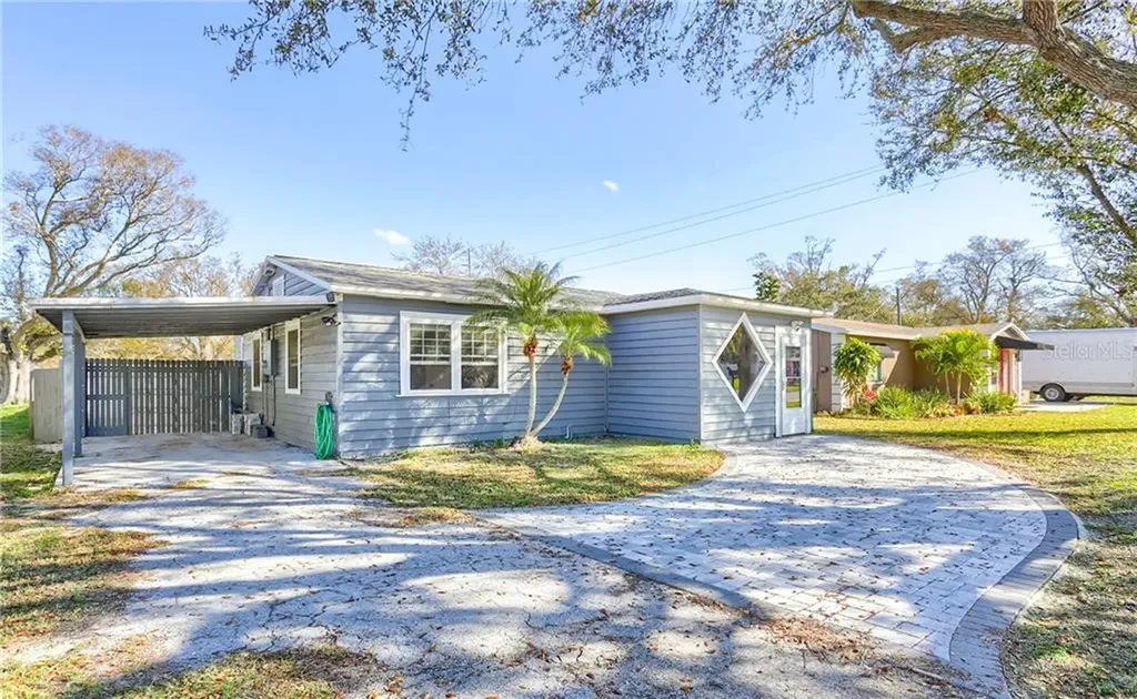 5211 48th Terrace N St Petersburg FL 33709