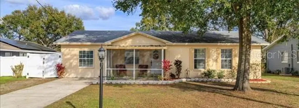 6040 Strickland Avenue Lakeland FL 33812