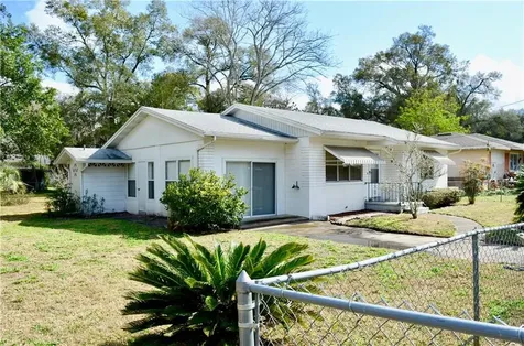 505 S Dexter Avenue Deland FL 32720