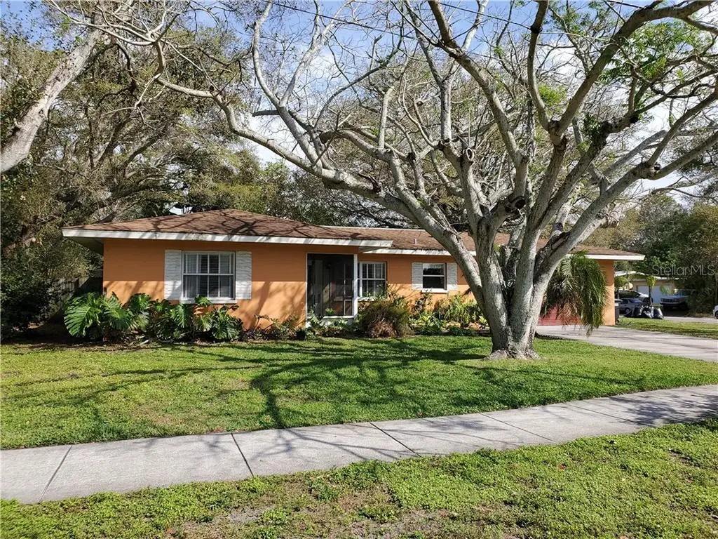 1711 N Highland Avenue Clearwater FL 33755