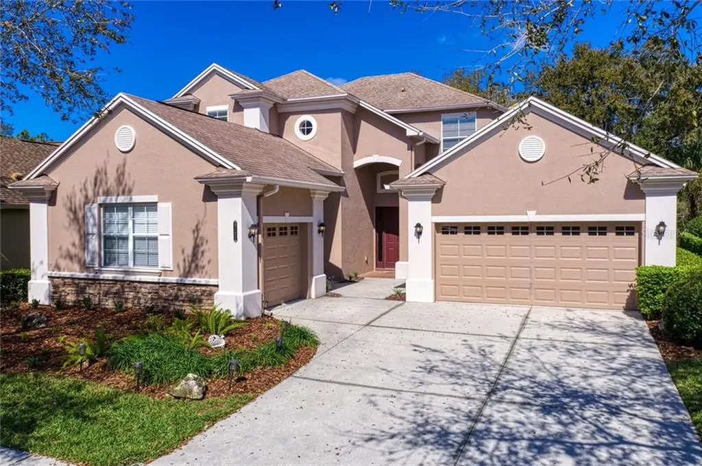 8122 Hampton Glen Drive Tampa FL 33647