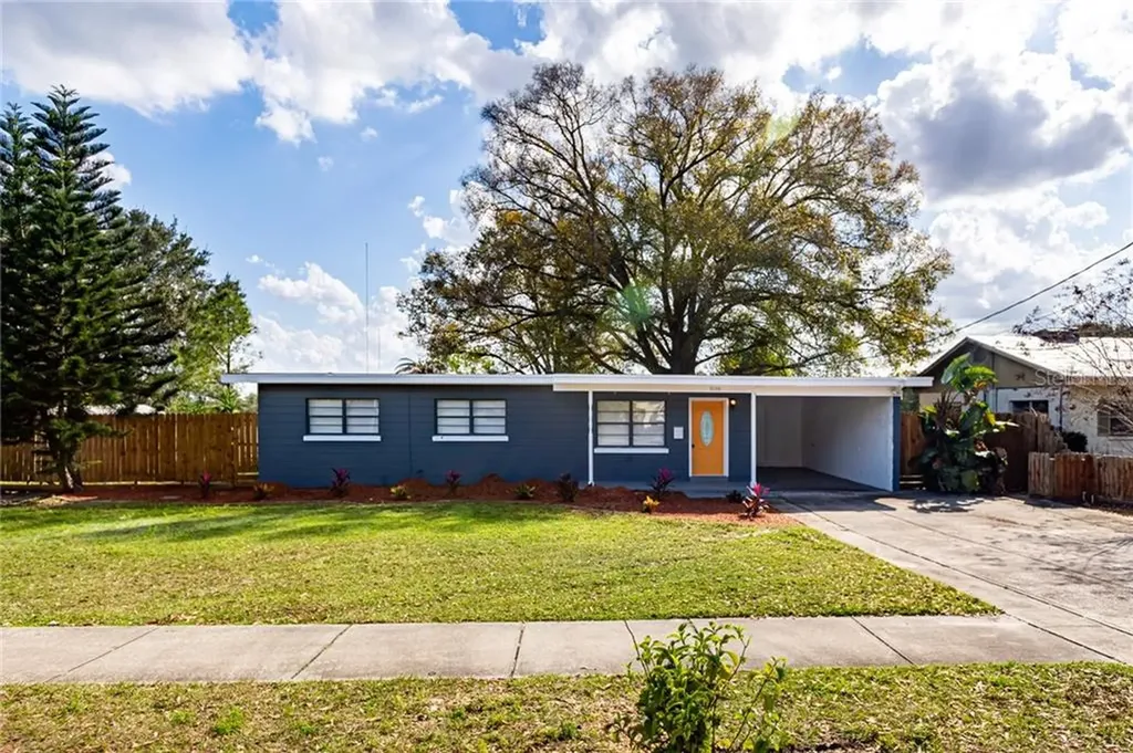 1518 Avenue C NE Winter Haven FL 33881