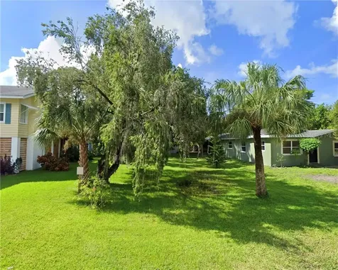 1842 Mississippi Avenue NE St Petersburg FL 33703