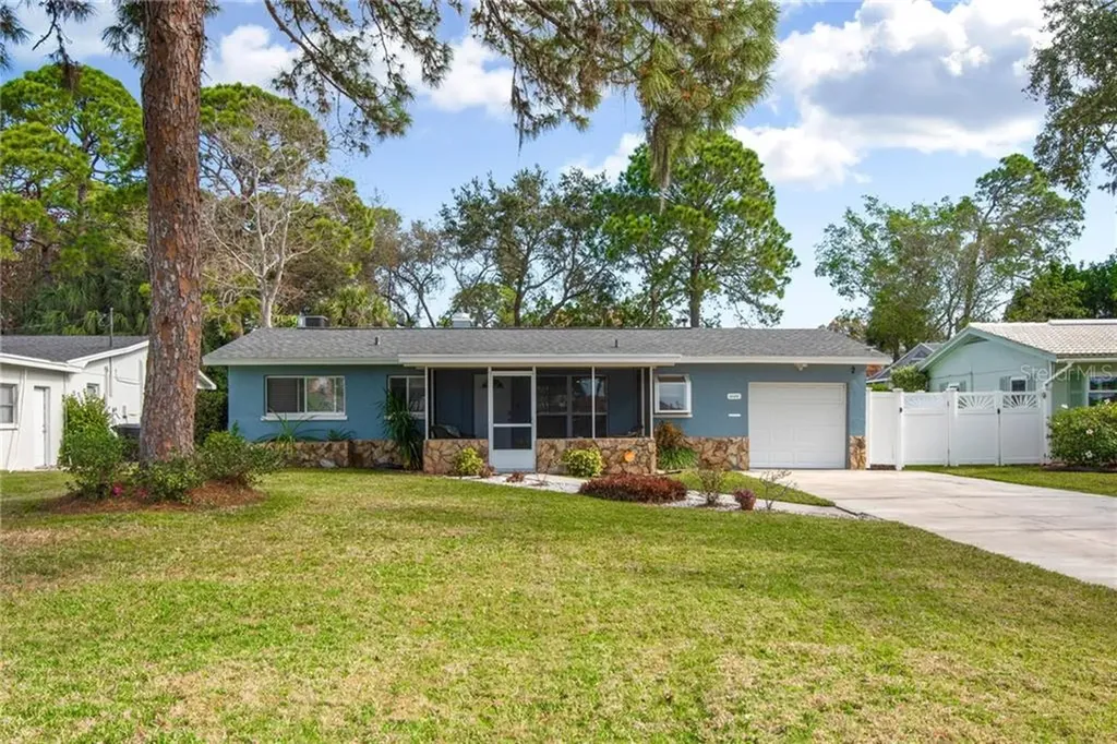 5025 Venetian Boulevard NE St Petersburg FL 33703