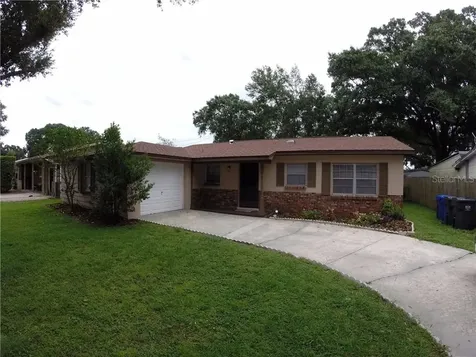 7805 Lakeside Boulevard Tampa FL 33614