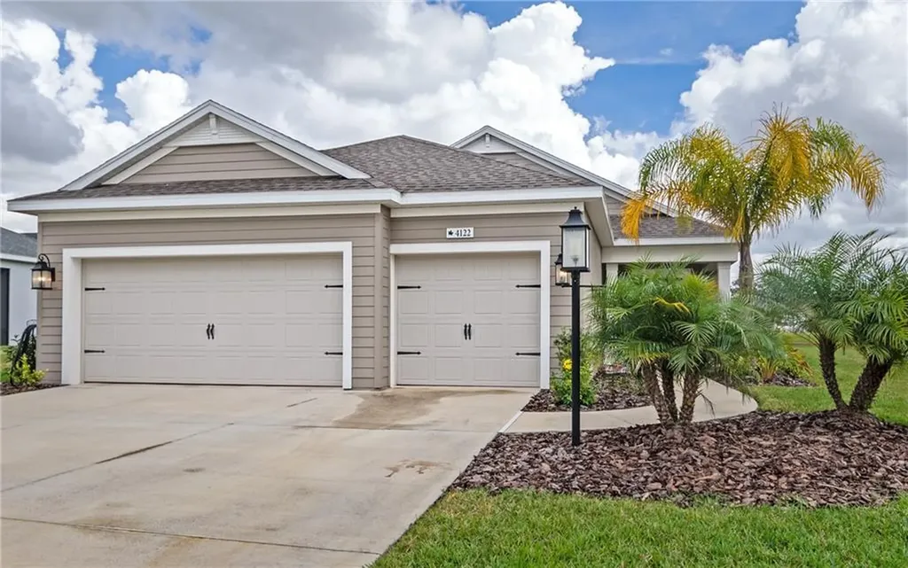 4122 Grass Pointe Drive Parrish FL 34219