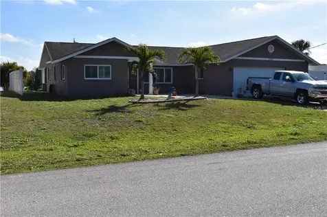 1631 Larchwood Drive Venice FL 34293