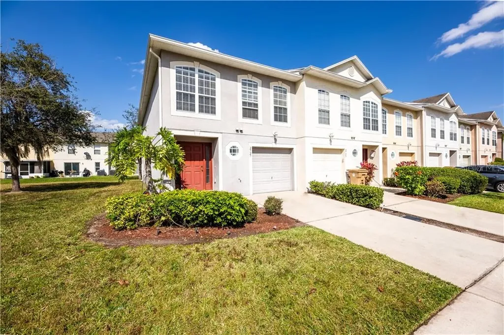 2727 Merrieweather Lane Kissimmee FL 34743