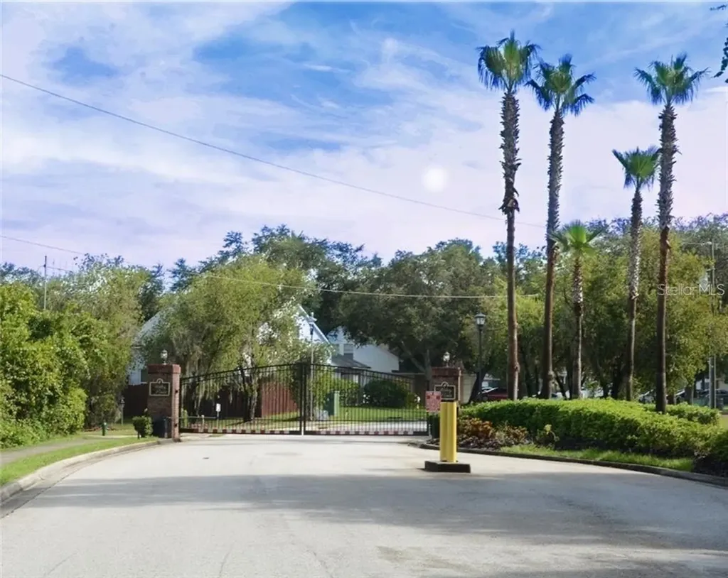 6056 Pointe Pleasant Boulevard Wesley Chapel FL 33545