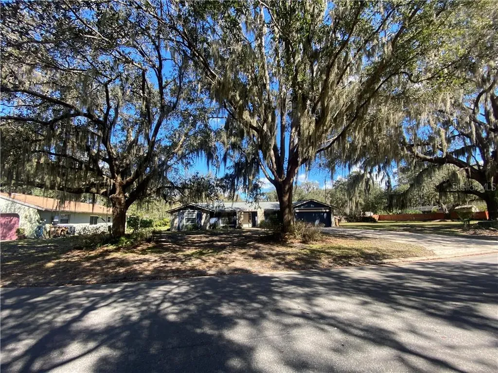 1627 Regal Oak Drive Kissimmee FL 34744