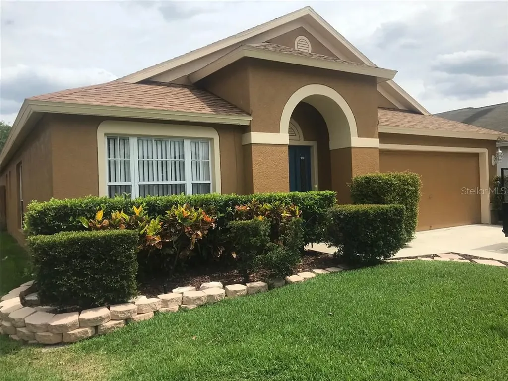 10229 Hunters Haven Boulevard Riverview FL 33578