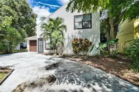 4611 Hollingsworth Avenue Sarasota FL 34233