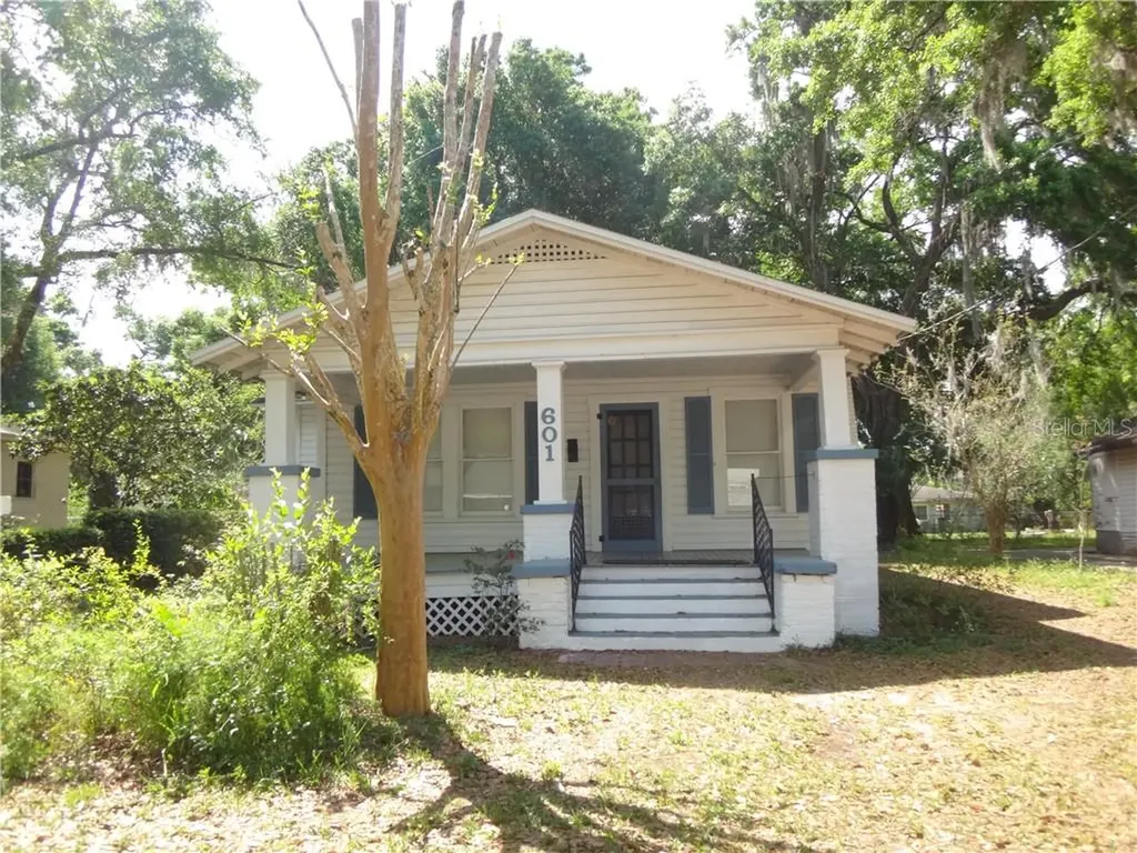 601 W Cherry Street Plant City FL 33563