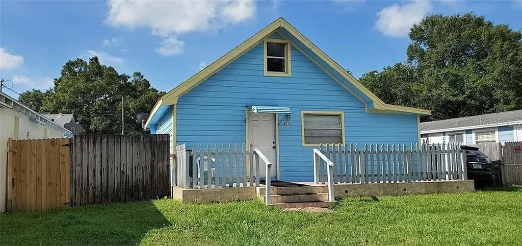 4510 46th Avenue N St Petersburg FL 33714